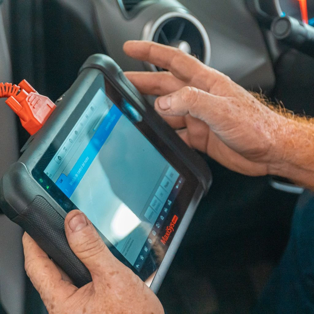 Launch X-431 PRO5 diagnostic scanner tablet.